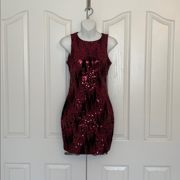 red sequin dress macys macys #macysstylecrew #iworkatmacys Need the perfect holiday outfit? Say hello to red sequins that light up the room. Check the link in my bio to shop. #on34th @macysstylecrew #holiday #holidays #